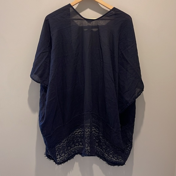 ROOTS - Multi Purpose Kimono - Picture 5 of 10